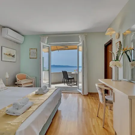 Grand View Apartment Drasnice