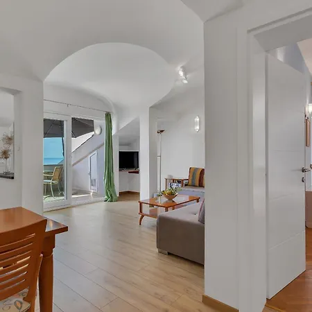 Apartment Grand View Drasnice