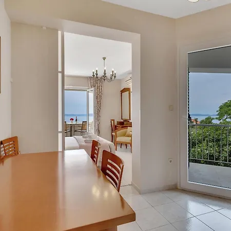 Apartment Grand View